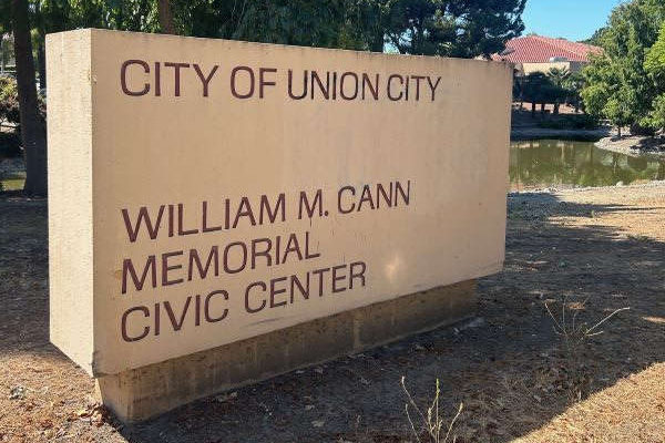 Union City residents oppose staff salary increases