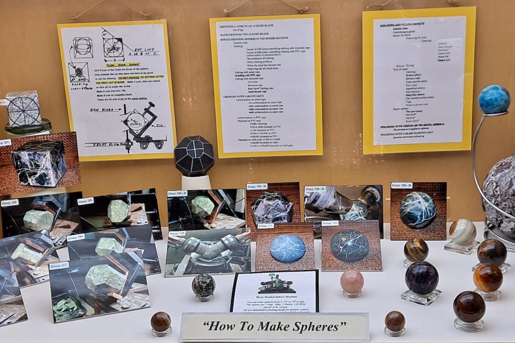 At the show, attendees can explore geodes, jewelry and fossils. Photo courtesy of Cathy Miller