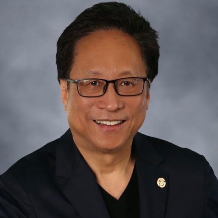 Meet Herb Chiu: Dentist by day, musician by night
