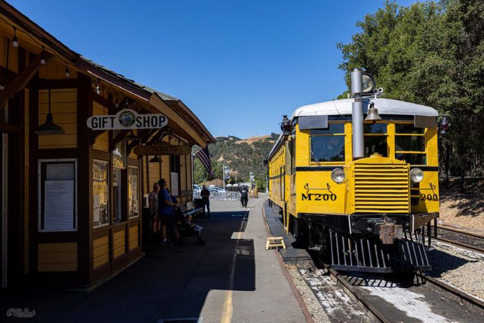 Historic train rides east from Sunol