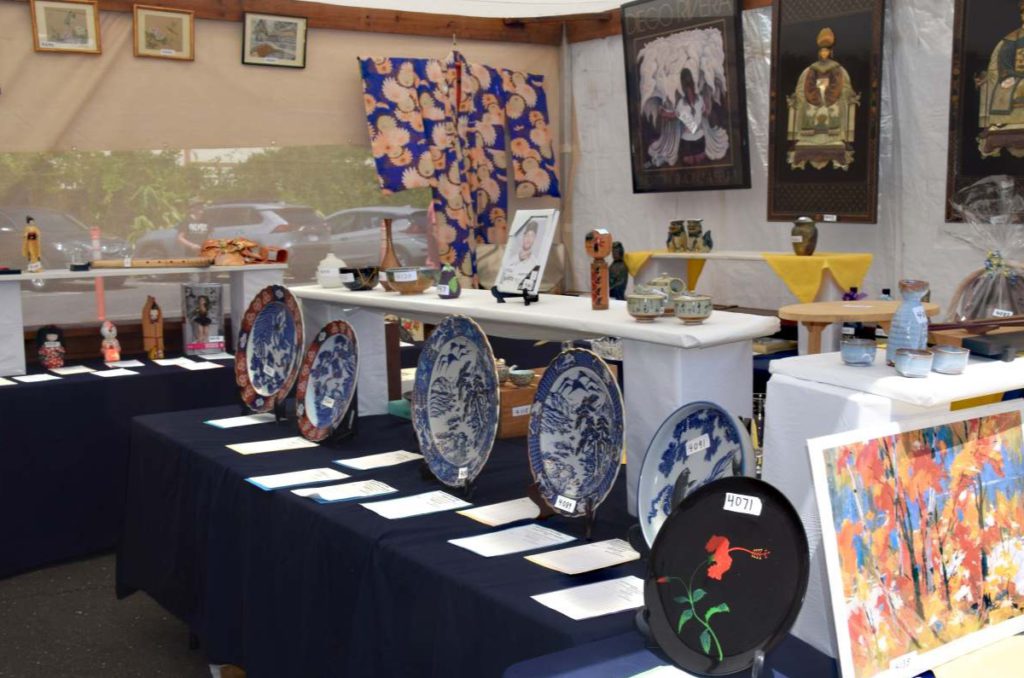 The silent auction offers the chance to bid on collectibles. Courtesy of Joyce Davis