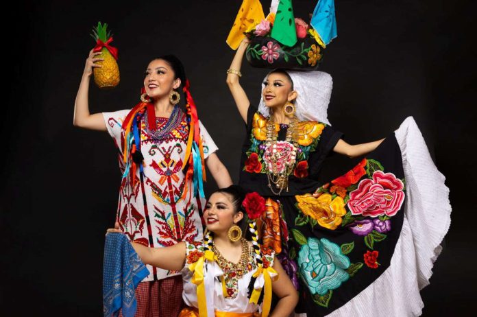Ballet Folklórico Mexicano de Carlos Moreno celebrates Día de Muertos 2025