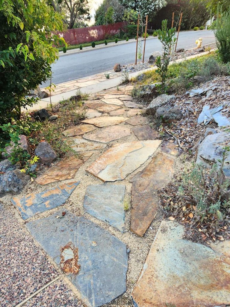 alifornia Gold flagstone imported from India or China has a dramatic mix of gold, tan and gray.
Daniel O’Donnell