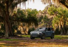 Rivian R1S electric SUV Rivian R1S electric SUV