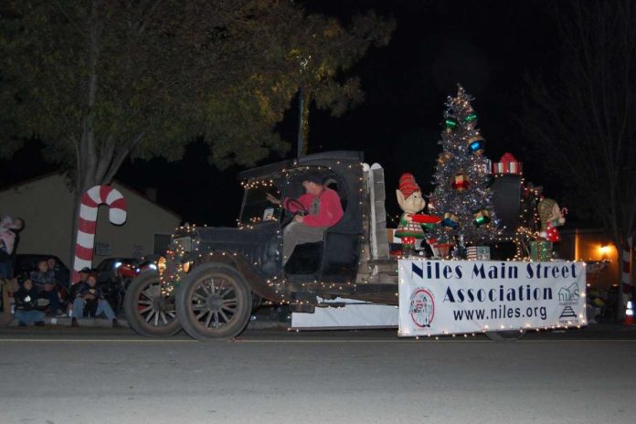 The Festival of Lights Parade is a time-honored tradition to kick off the holiday season in Niles. Photos courtesy of Niles Festival of Lights Parade