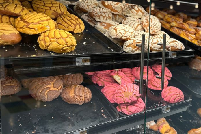 Hispanic supermarket opens in Newark