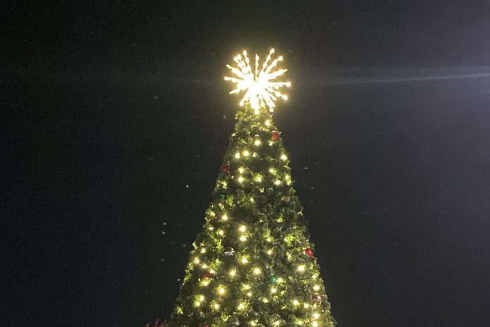 Tree lighting returns to Fremont Downtown