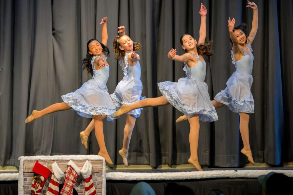  New and experienced dancers participated.
Photos by Michael Obligacion