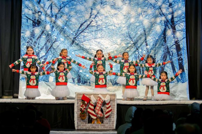 Kids put on holiday show with soul