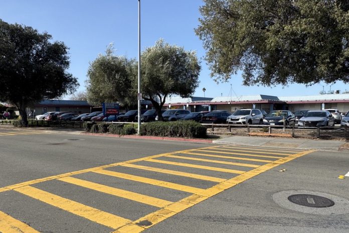 Fremont continues red curbs discussion