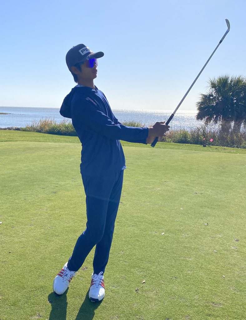 ON THE GREEN Sixteen-year-old Aston Lim continues to ascend the young golfing scene.
Photos courtesy of Adrian Lim