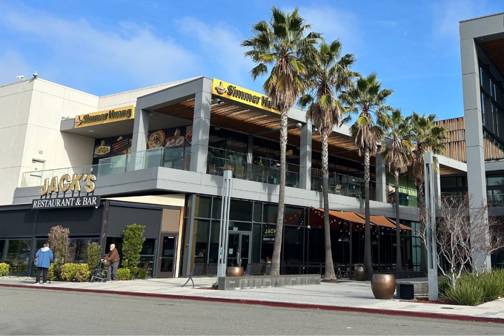 While the interior flounders, the restaurant row is a bright spot in NewPark Mall.
April Ramos