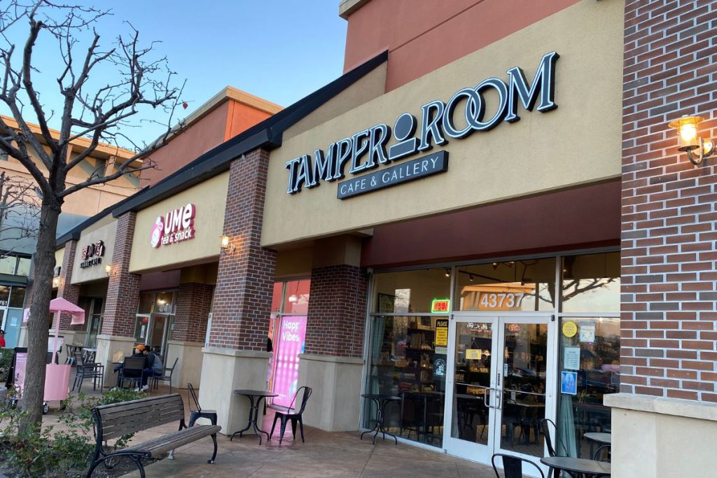 COMMON GROUNDS Tamper Room is located in Pacific Commons Shopping Center, in a cluster of Chinese and Taiwanese restaurants.
Stephanie Uchida