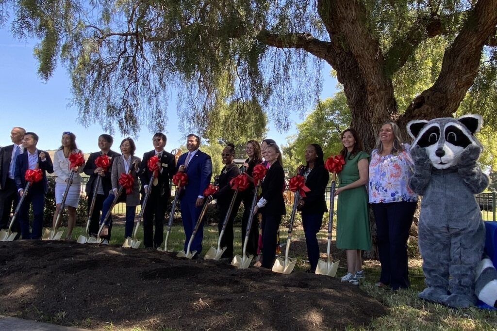 GROUNDS FOR CELEBRATION Local officials pose with ceremonial shovels.
Stephanie Uchida