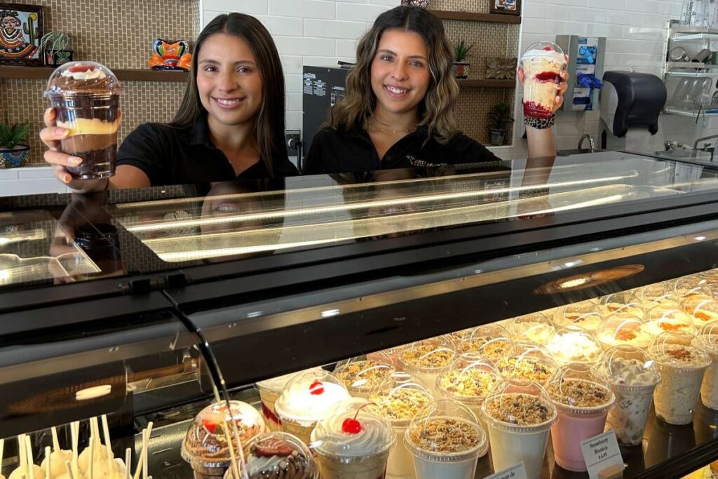 ON A ROLL Arteaga’s Food Center expands with a new location and new panadería department in Newark.
April Ramos