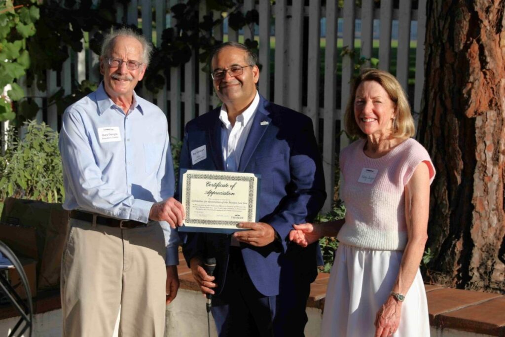 MISSION SUPPORT Mayor Raj Salwan presents president Gary Dorighi and secretary Nancy Dorighi a certificate of appreciation for 50 years of CRMSJ supporting Mission San Jose.
Photos courtesy of CRMSJ