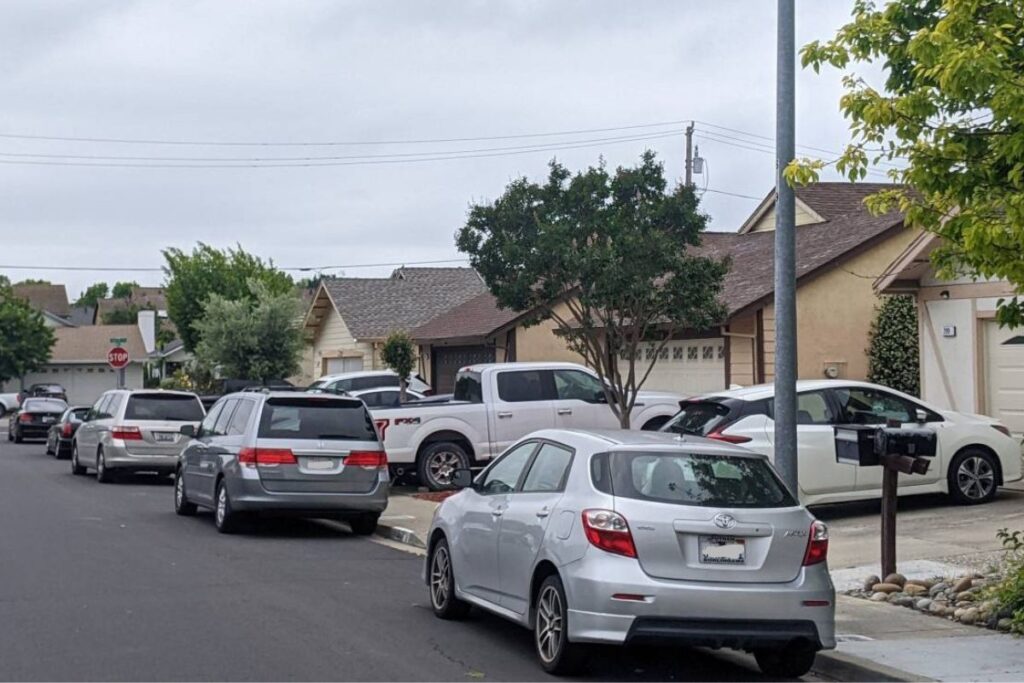 CAR CULTURE America’s rising car culture signalled the end of walkable cities.
Colin Thormoto