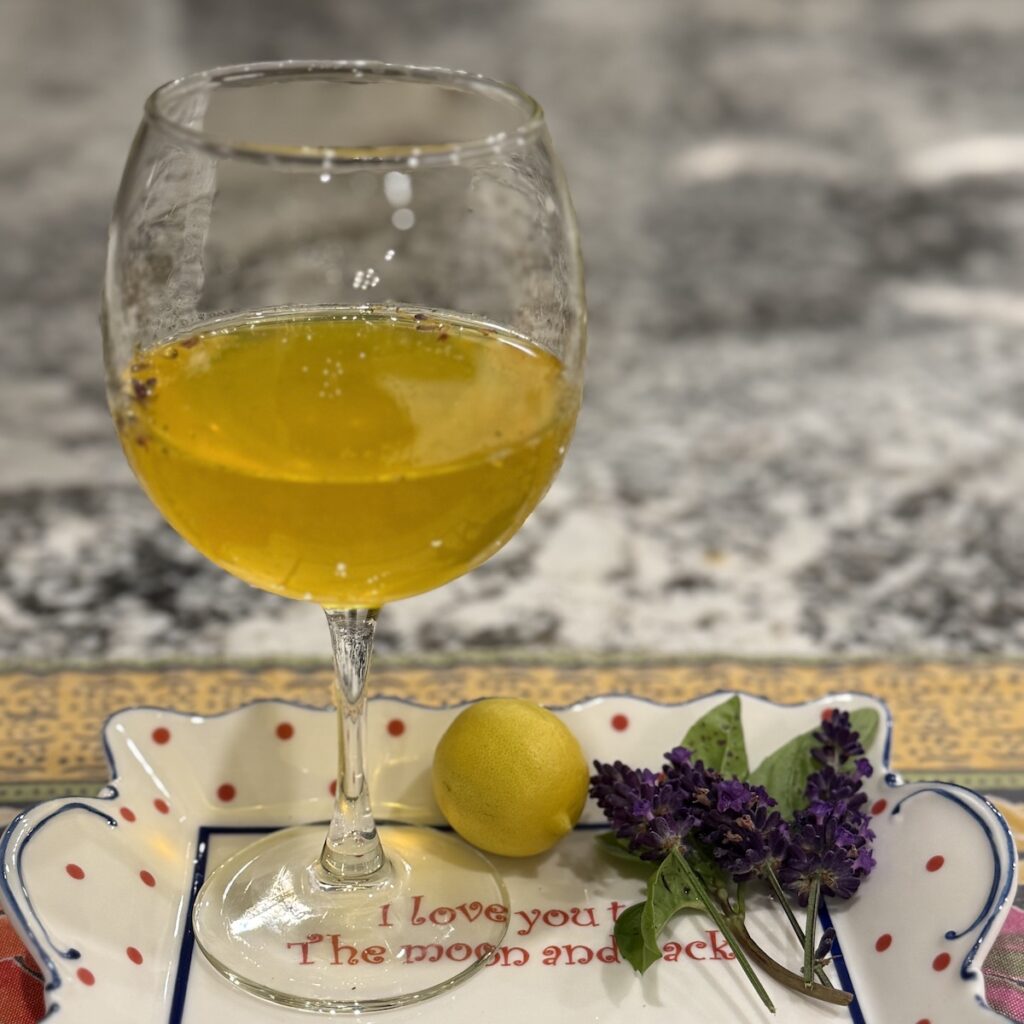 LEMON AID Homegrown saffron can add a nuance of flavor to lemonade.
Photos by Madhvika Singh
