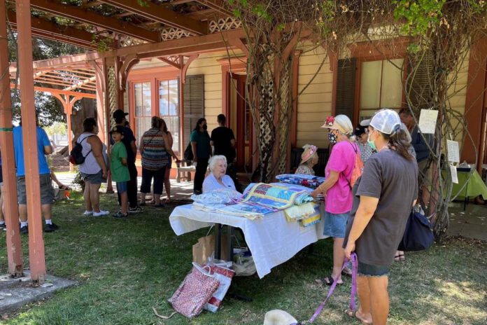 Shinn Park holds summer arts and crafts day