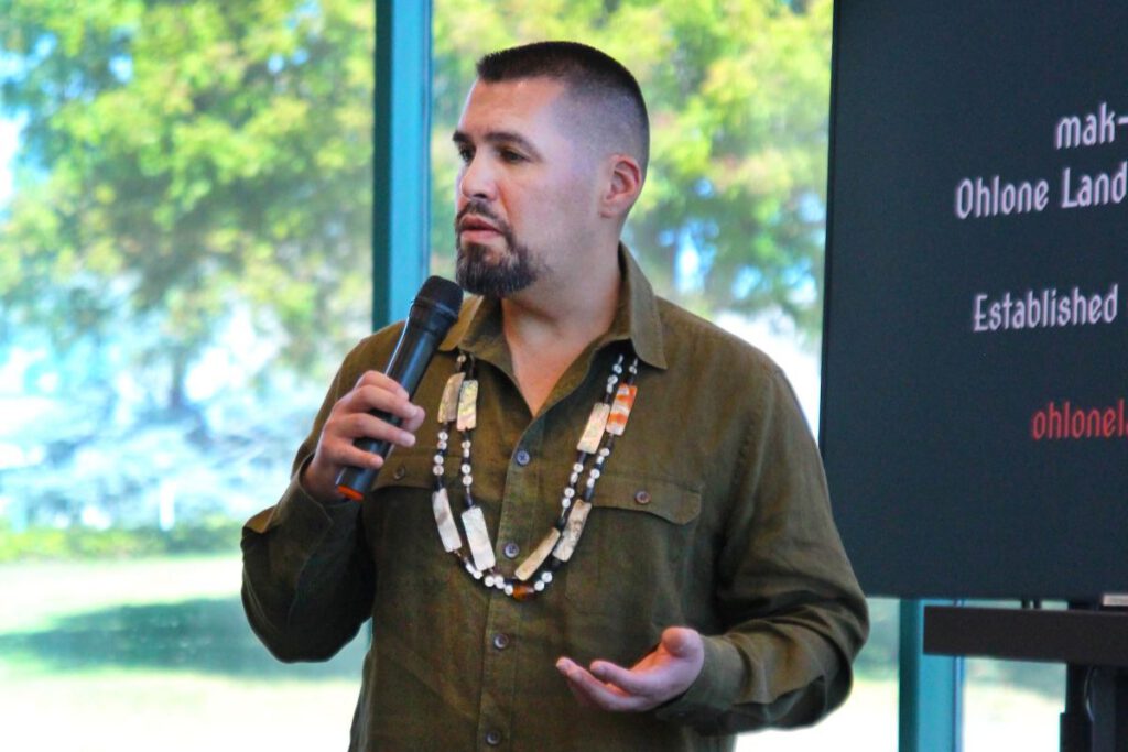 OHLONE TODAY Vincent Medina’s presentation on Ohlone Culture stressed the continuity between the past and the present.
Photos by Victor Carvellas