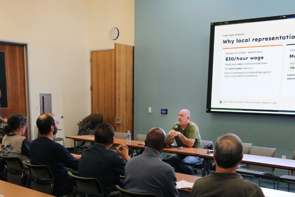 INFORMED COMMUNITY Town of Castro Valley Board Member Yon Hardisty moderated the community update.
Victor Carvellas